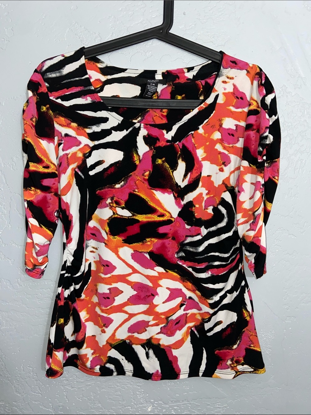Alfani Women’s Pink Black Orange Abstract Print Scoop Neck Top PM